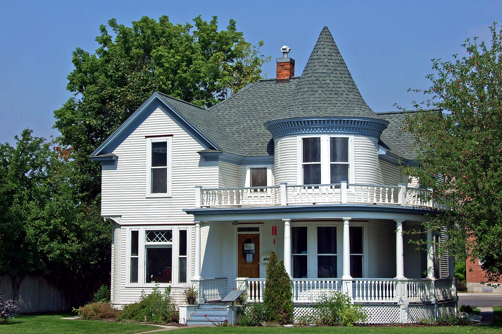 John S. Johnston HouseMissoula blossomed at the turn of the twentieth century as railroad transportation facilities expanded, securing th…