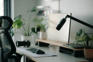 Frühjahrsputz im Homeoffice: Produktivität durch Ordnung